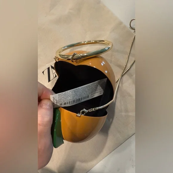 Zara peach shape box bag, 2025 clutch with chain strap - Picture 3 of 8